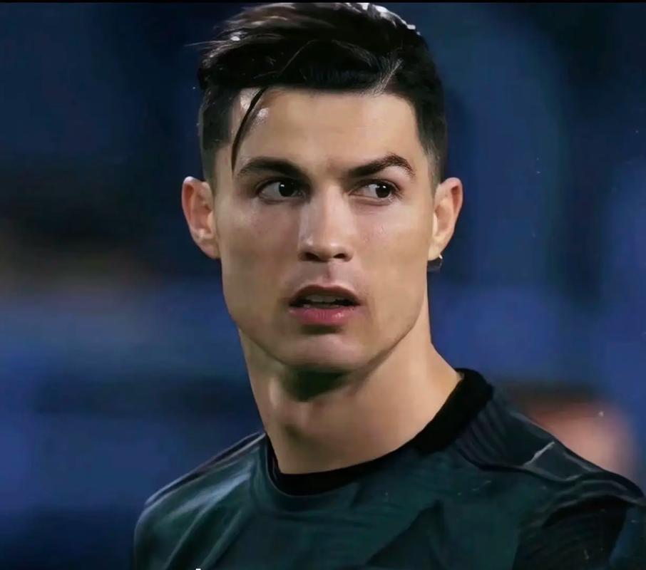 收藏家必看!C罗球衣都有哪几种?详细款式介绍