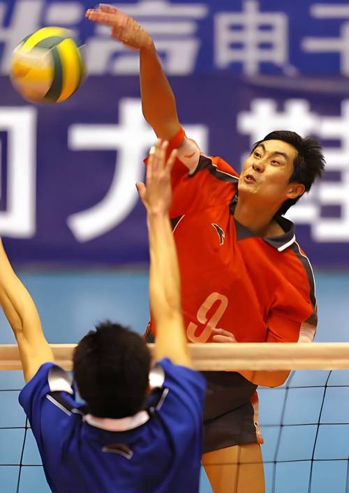 男排队员谁的扣球最猛?“大鸟”称号的由来!