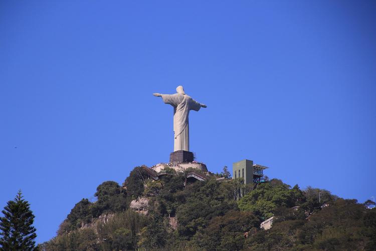 巴西到底是个怎样的国家?揭秘巴西的魅力与挑战