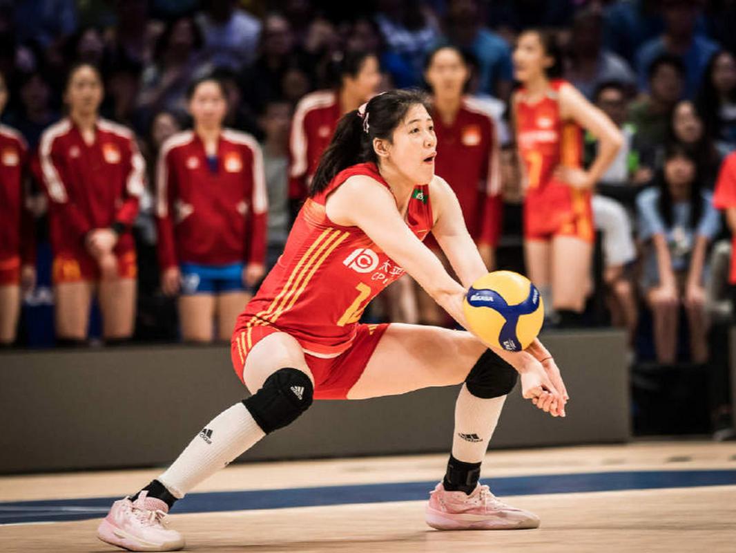 中国女排2:3惜败泰国，亚锦赛摘银牌
