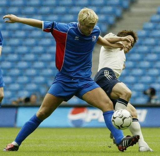 古德约翰森在足球界的水平如何?他与其他球星相比有哪些优势和劣势?