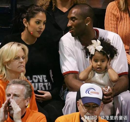 科比去世后,瓦妮莎加索尔真的在一起了吗?