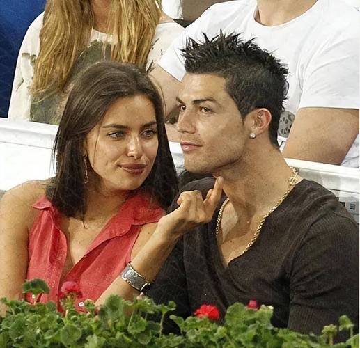 揭秘C罗的婚姻生活:C罗有几个妻子图片?