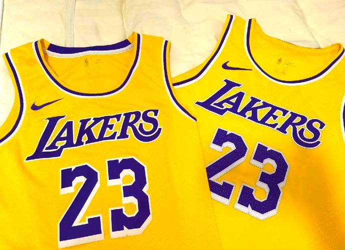 篮球23号球衣是谁的？那些NBA巨星都穿过23号球衣