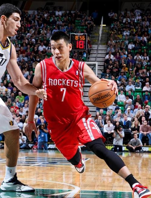 林书豪VS易建联：谁的NBA生涯更成功？