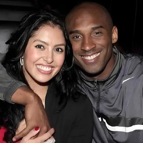 科比的婚姻生活：他到底娶了几个老婆？