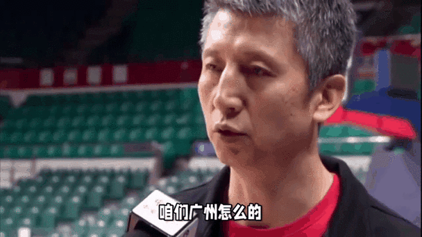 广州队怎么这么弱了？一场比赛看懂球队问题所在