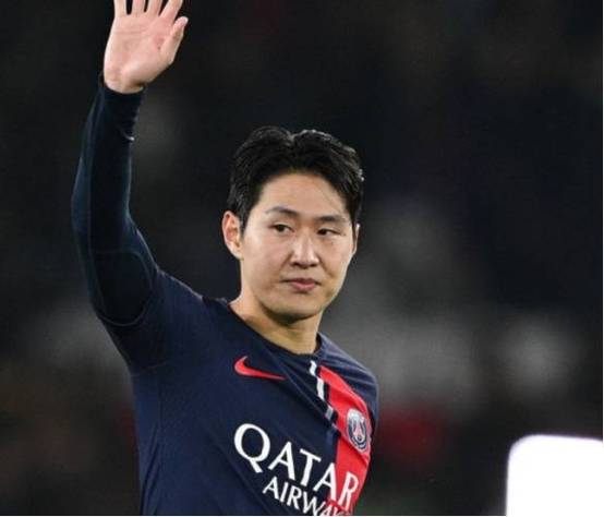 数据对比:李康仁VS久保建英,谁是亚洲球王?