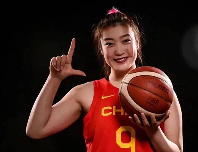 想知道女篮李梦的身高？这里有你想要的答案和更多信息