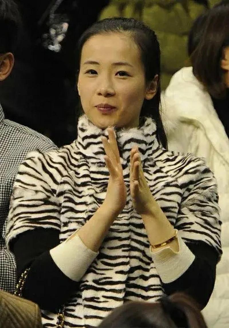 杨鸣老婆唐佳良的真实身份和离婚真相是什么？