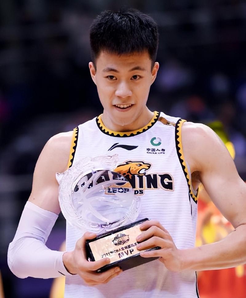 张镇麟进NBA了吗？解析他与魔术队的签约合同！
