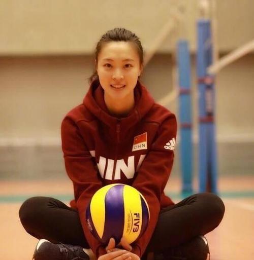 中国女排谁最漂亮？揭秘那些惊艳时光的排球女神！