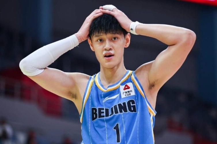 曾凡博冲击NBA失败了吗？他现在的发展情况如何？