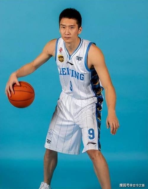 孙悦在哪个CBA球队打球？回顾他的职业生涯历程