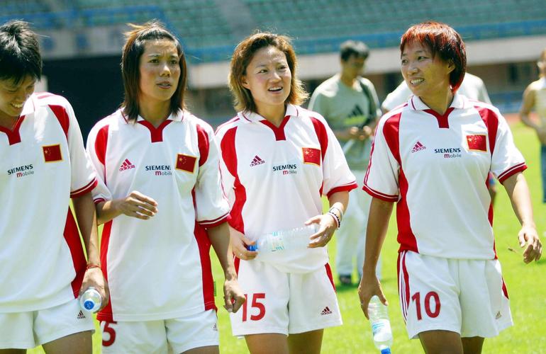 中国女足精神的内涵:团结协作,顽强拼搏