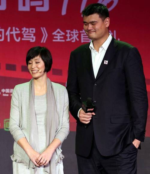 揭秘叶莉拒绝姚明的真相：爱情与梦想的博弈