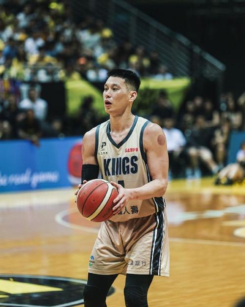 林书豪在哪支球队?回顾林书豪的篮球生涯和球队历程