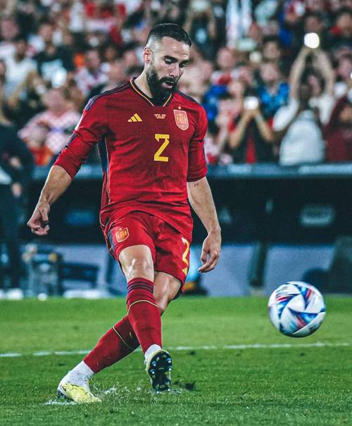 世界足球明星有哪些?带你认识足坛传奇人物和巅峰时刻!