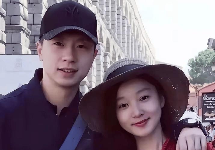 马龙和妻子夏露是怎么认识的？一段跨越十年的爱情