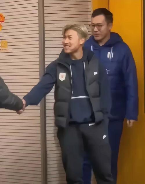 为什么伊斯科会被称为“伊狗”？球迷热议的背后原因
