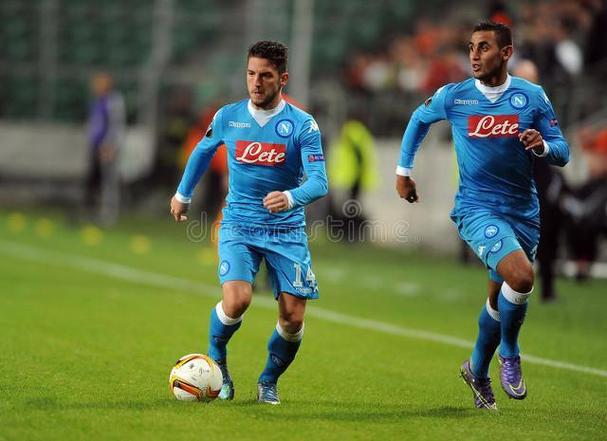 意甲联赛:那不勒斯vs威尼斯,精彩瞬间不容错过