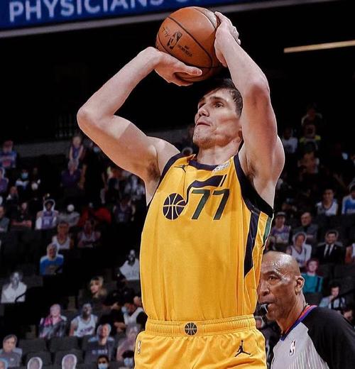 伊利亚索瓦在NBA是什么水平？他的职业生涯表现如何？