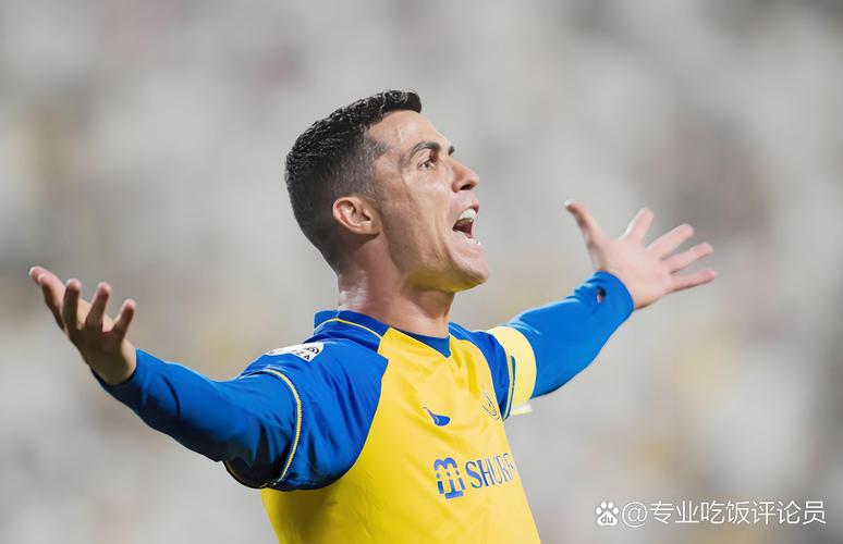 C罗替补出战原因揭秘：是年龄问题还是战术需要？