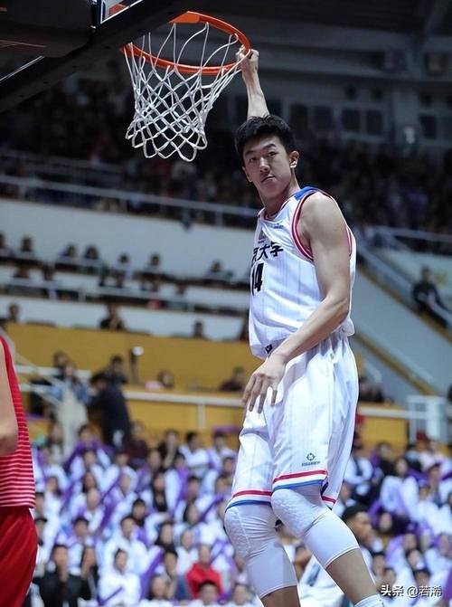 CBA焦点战:王少杰和张宁谁的发挥更出色?