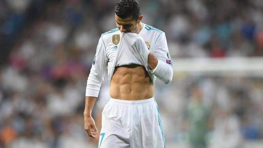 足球巨星C罗的健康饮食：不吃牛肉的背后原因是什么？