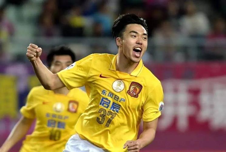 足球圈神级撞脸！赵旭日冯潇霆什么梗？你分得清吗？