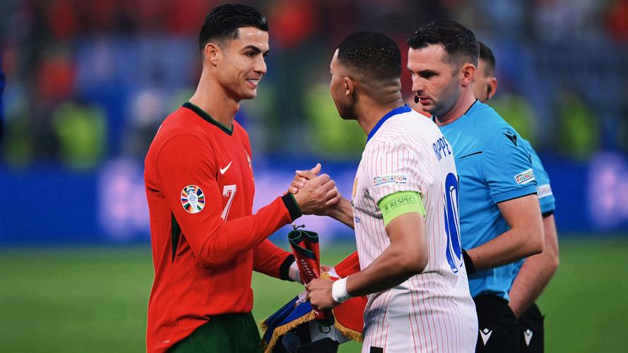 凌晨3点！欧洲杯决赛直播时间：西班牙与英格兰的终极对决！