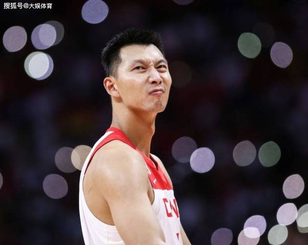 易建联究竟多少岁？球员生涯回顾与年龄争议