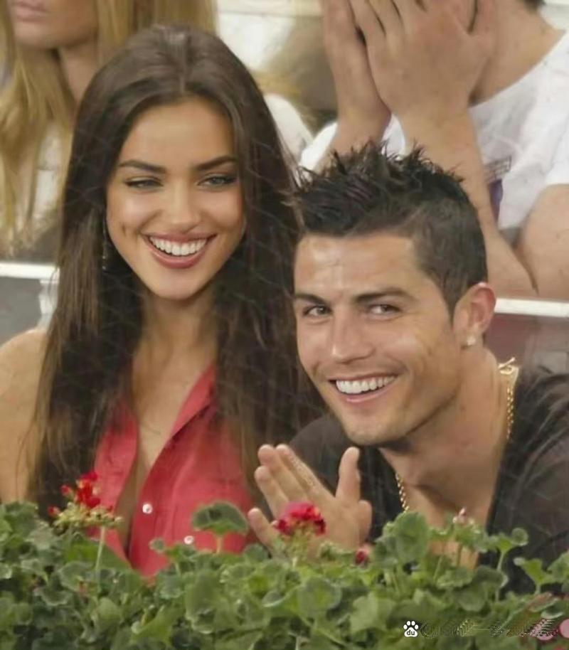 C罗女朋友谁最美?网友热议不断!