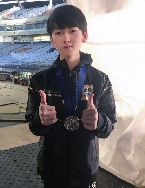 为什么职业选手喻文波被称为阿水？背后隐藏着什么？
