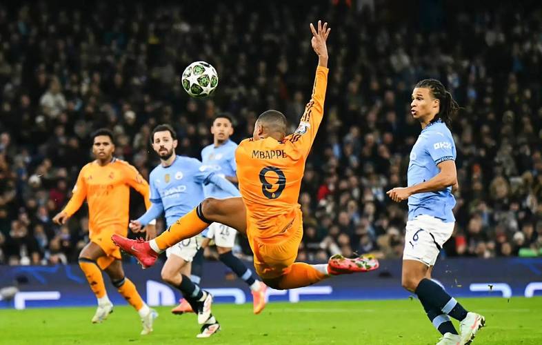 皇马VS曼联:哪支球队更胜一筹?球迷口碑与数据分析