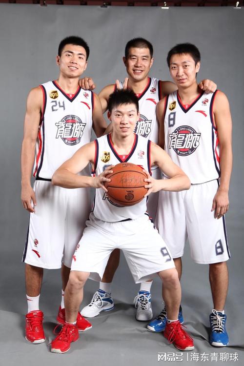 海东的那些事:从球星到争议人物的转变