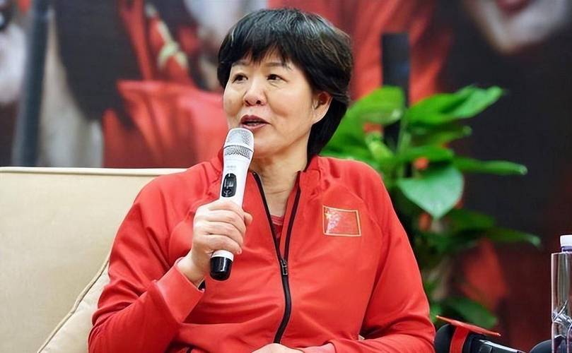 郎平年薪200万人民币是真的吗？细数她辉煌背后的收入