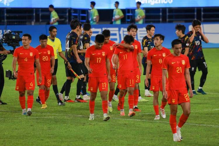 为什么中国男足这么差劲还不解散？背后原因你真的知道吗？