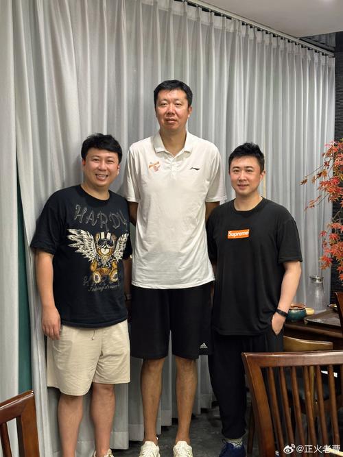 王治郅与加索尔身高之谜：究竟谁更高？