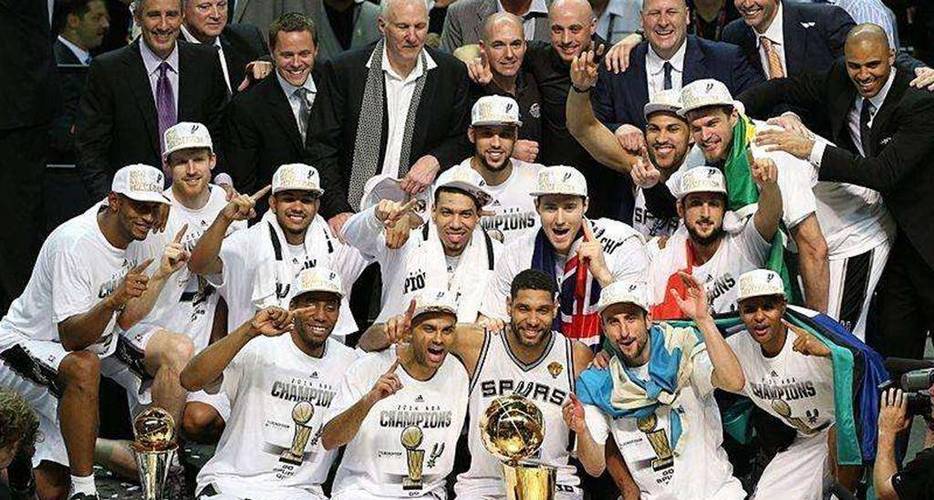 马刺一共拿到几个总冠军?回顾马刺5次夺冠的精彩瞬间!