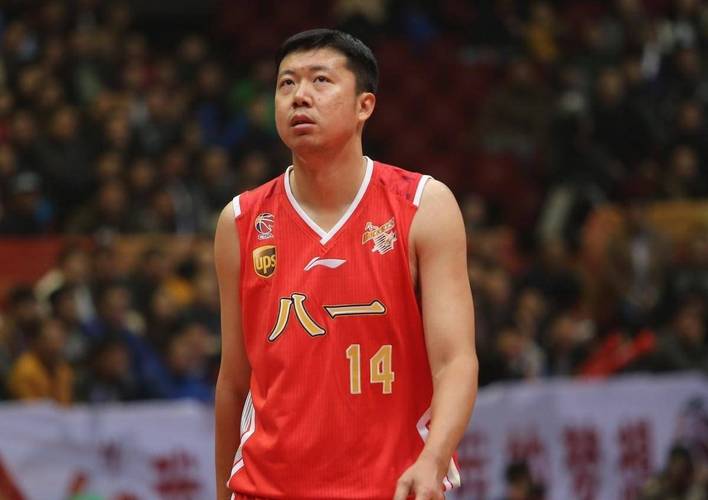 48岁王治郅近况如何?他如今都在忙些什么?