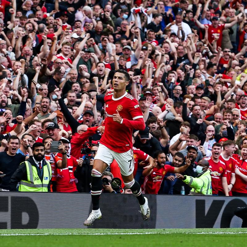 C罗重回曼联:是商业炒作还是实力提升的策略?