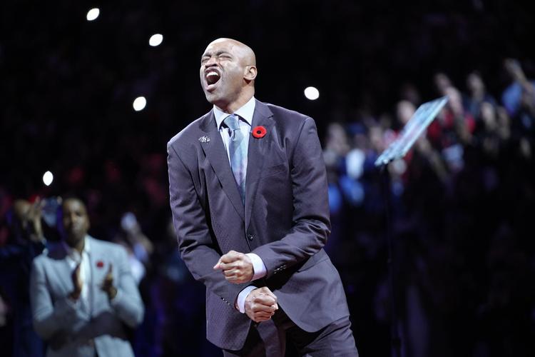 文斯·卡特退役了吗？看看这位传奇巨星的NBA生涯