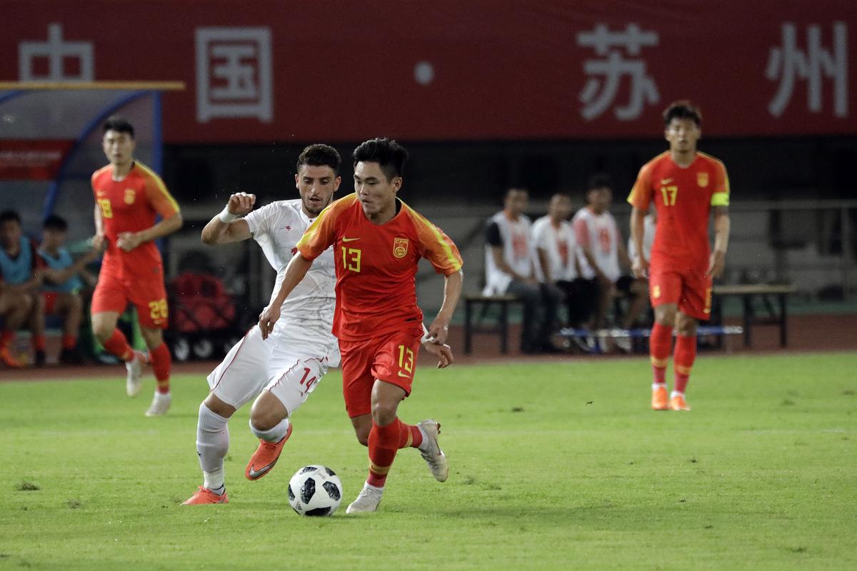中国伊朗亚洲杯比赛时间确定了吗？几点开球？