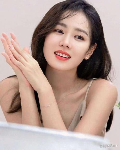 实力与颜值兼备！韩国女足11号是谁？