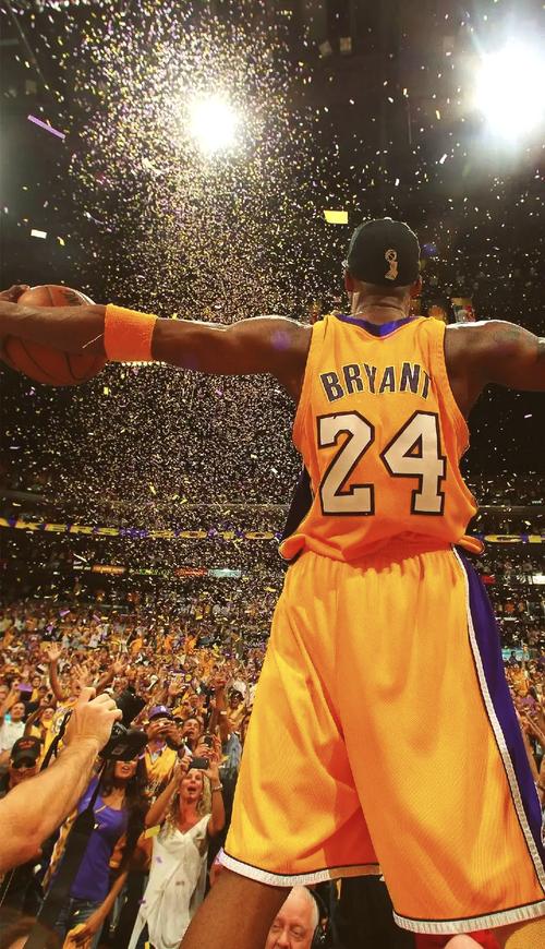 科比布莱恩特是哪个篮球队的？他的NBA生涯都在哪支球队度过？