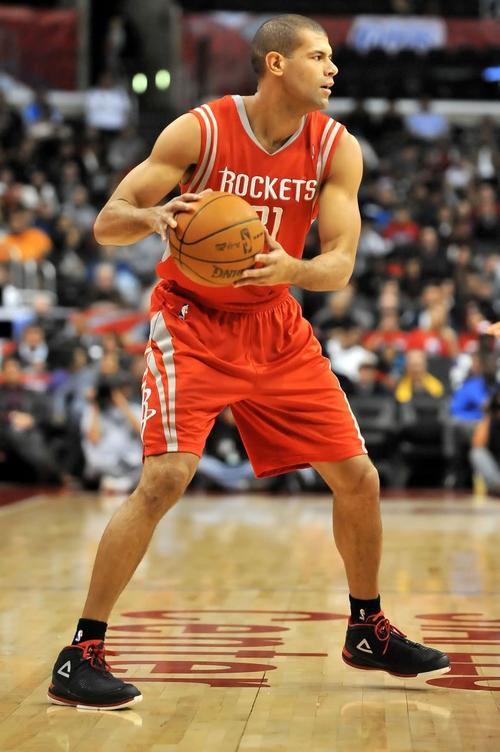 你知道巴蒂尔拿过几次NBA总冠军吗？揭秘他的夺冠经历！