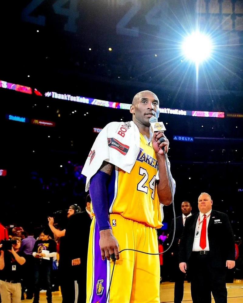 湖人退役科比哪几号球衣?致敬篮球传奇巨星科比