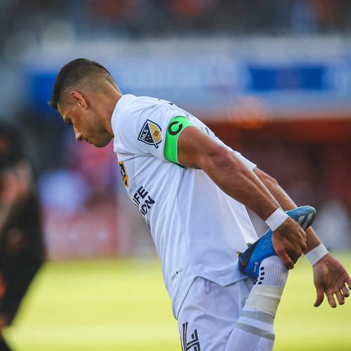 埃尔南德斯在足球界是什么水平?客观评价与数据分析