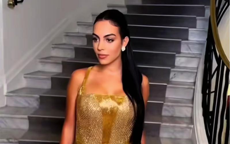 C罗女朋友谁最美?网友热议不断!